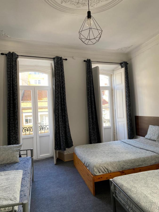 Sri-Indo Guest House Lisbon Exterior photo