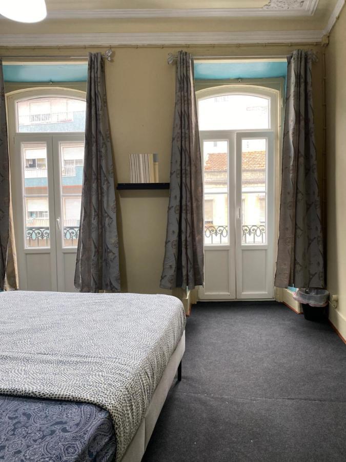 Sri-Indo Guest House Lisbon Exterior photo